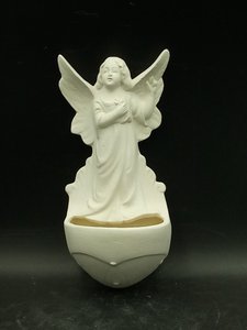 Keramik - Weihwasserkessel - Engel mit kleinem Kreuz